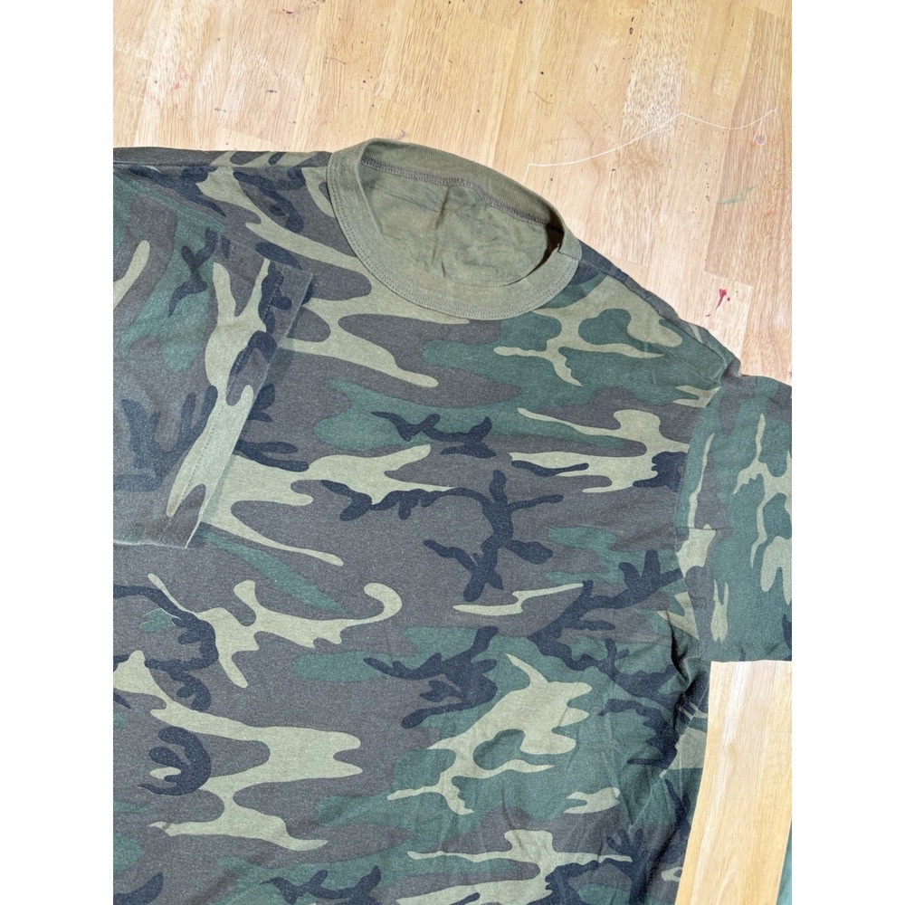 Vintage 90s Woodland Camo T Shirt Mens L Single Stitch Distressed Hunting